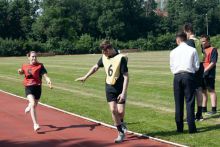 Mitglieder der JF Hamburg beim Staffellauf